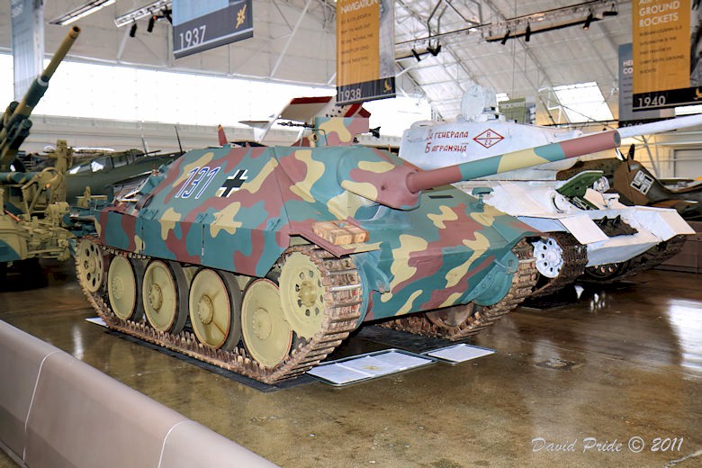 Jagdpanzer 38(t) (Hetzer)
