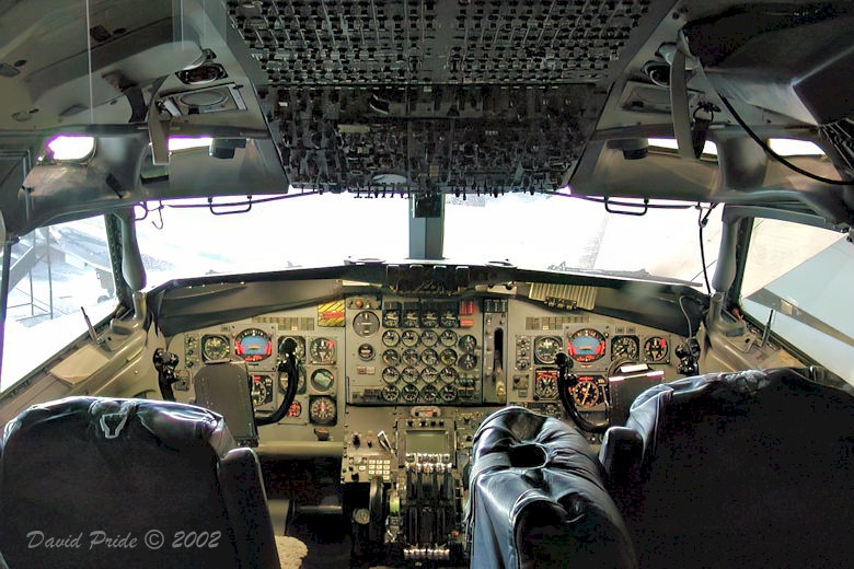 SAM 26000 Cockpit