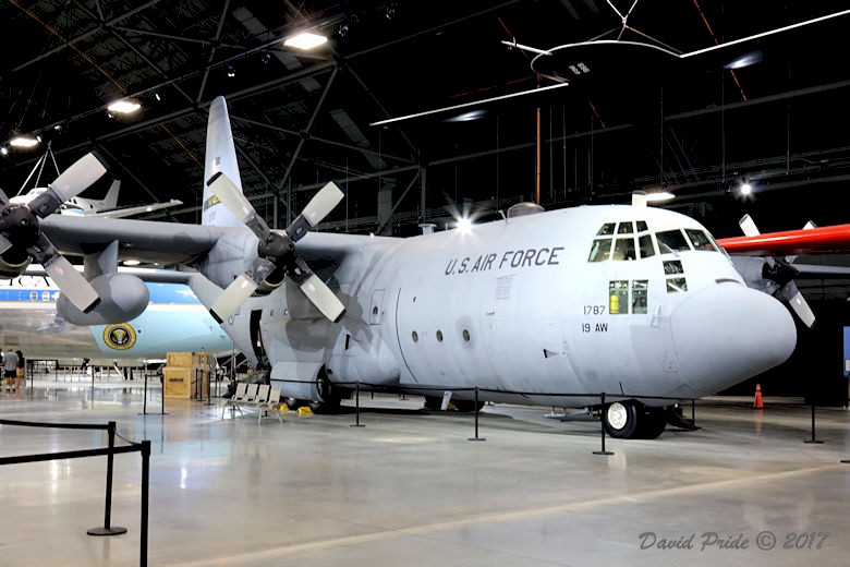 Lockheed C-130E Hercules